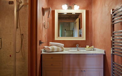 Villa Laudomia: Bedroom La Massaia Situated on the Villa's first Floor