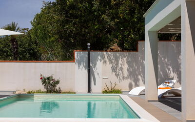 Villa Annalisa: all'aperto, Estate, Piscina