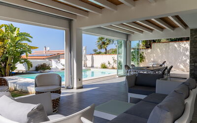 Villa Annalisa: Balkon / terras / patio, Buitenkanten, Buitenshuis