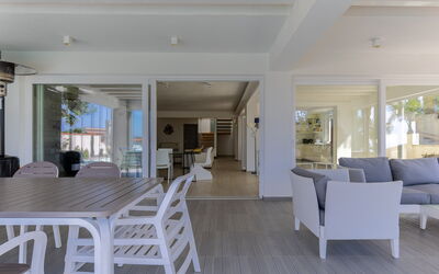 Villa Annalisa: Balkon / terras / patio, Buitenkanten, Buitenshuis