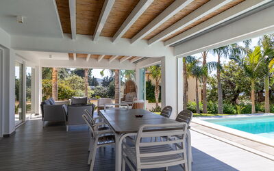 Villa Annalisa: Balkon / terras / patio, Buitenkanten, Buitenshuis, zwembad