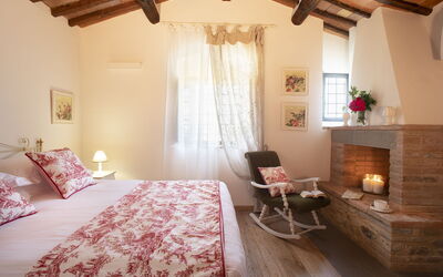Villa Rosseti: Villa Pianora First Floor Bedroom Rose