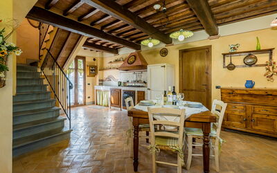 Villa Salvadori: Salle à manger, Salon