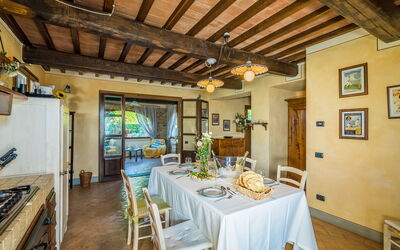 Villa Salvadori: Cuisine, Salle à manger