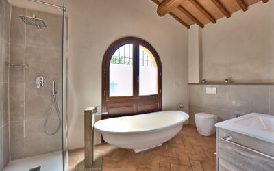 Villa Nora: Bathroom