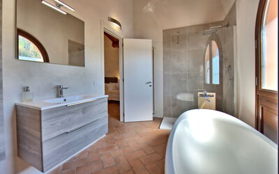 Villa Nora: Bathroom