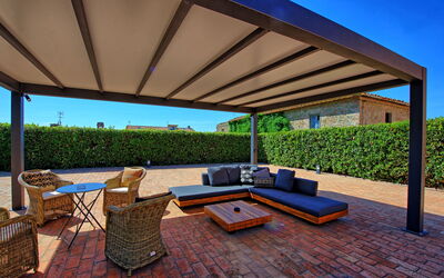 Villa Nora: Balcony / Terrace / Patio, Outdoor