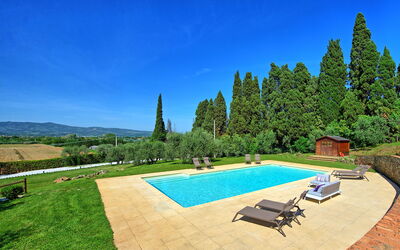 Villa Nora: Garden, Pool