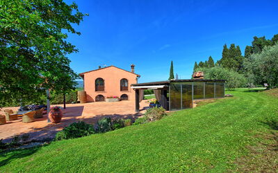 Villa Nora: Building Exterior, Garden, Outdoor