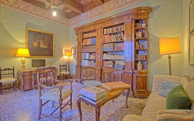 Il Castello: Living Room