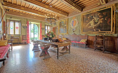 Il Castello: Other Room