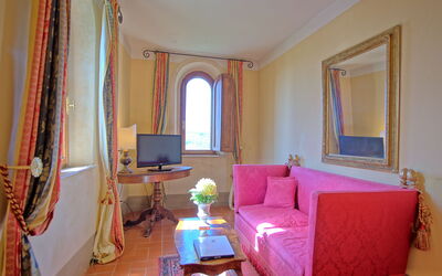 Il Castello: Other Room