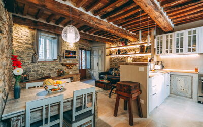 Casina degli Innamorati: Dining room and kitchen