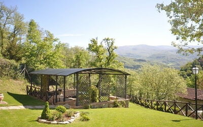 Villa Casentino: all'aperto, Giardino, Piscina, Vista Panoramica