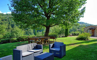 Villa Casentino: Piscina