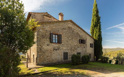 Casavecchia 12: Building Exterior