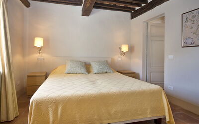 Rovere: Camera da letto