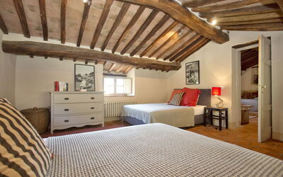 Rovere: Camera da letto