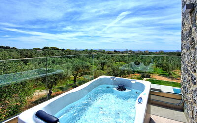 Villa Olivum: jacuzzi