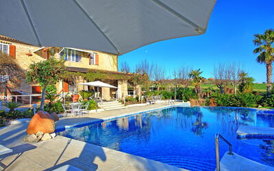 Villa Vittoria: all'aperto, Piscina