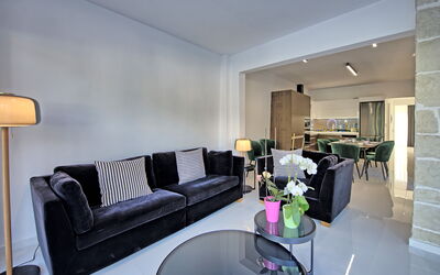 Villa Greca: Dining Room, Kitchen, Living Room