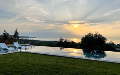 Villa Acropolitana: Été, Vues