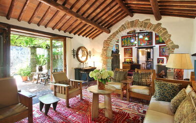 Lavanda: Common Room, Living Room