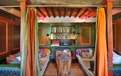 Lavanda: Common Room, Living Room