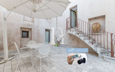 Iris Junior Suite 7, Dimora Osanna