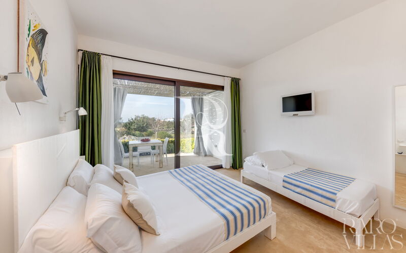 Camera Nova Tripla 204