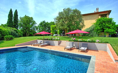 Villa Marliana: Buitenkanten, Buitenshuis, Keer bekeken, Tuin, zwembad