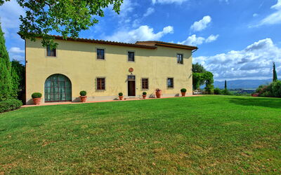 Villa Marliana: Buitenkanten, Buitenshuis, Tuin