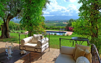 Villa Marliana: Buitenkanten, Buitenshuis, Tuin, zwembad