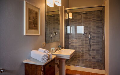 Villa Marliana: Badkamer