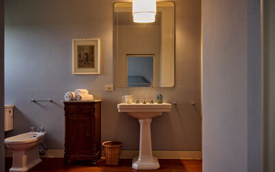 Villa Marliana: Badkamer