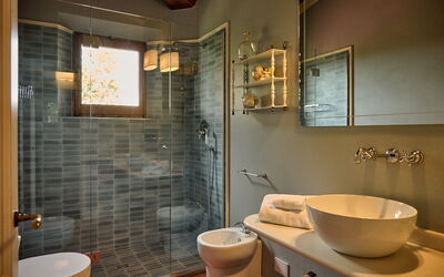 Villa Marliana: Badkamer