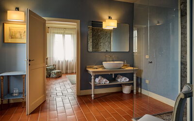 Villa Marliana: Badkamer