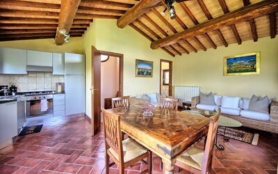 Villa Ulivi: Cucina, Sala da pranzo, Soggiorno