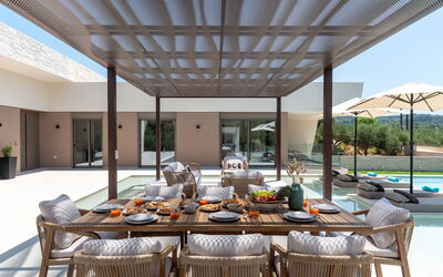 Villa El: Balcone / Terrazza / Patio, Piscina