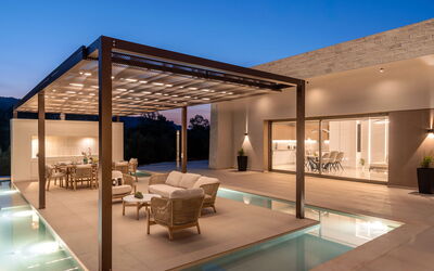 Villa El: Balcone / Terrazza / Patio, Piscina