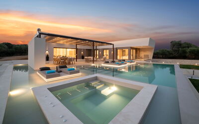 Villa El: Idromassaggio, Piscina