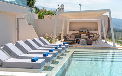 Seaview Lux: Balcon / Terrasse / Patio, bassin, Extérieur, Extérieurs