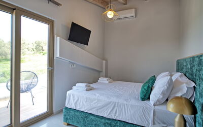 Villa Silentium Ionia: chambre à coucher