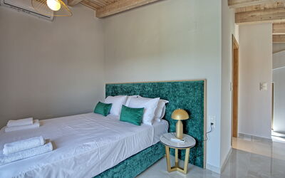 Villa Silentium Ionia: chambre à coucher