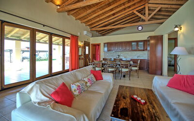 Villa Calypso: Cuisine, Salon