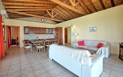 Villa Calypso: Cuisine, Salon