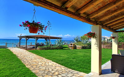 Villa Calypso: Extérieur, Extérieurs, Jardin