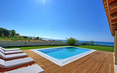 Villa Calypso: bassin, Extérieur, Extérieurs