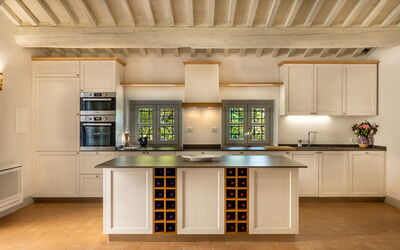 Villa Lucarella: Kitchen