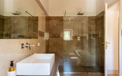 Villa Lucarella: Bathroom